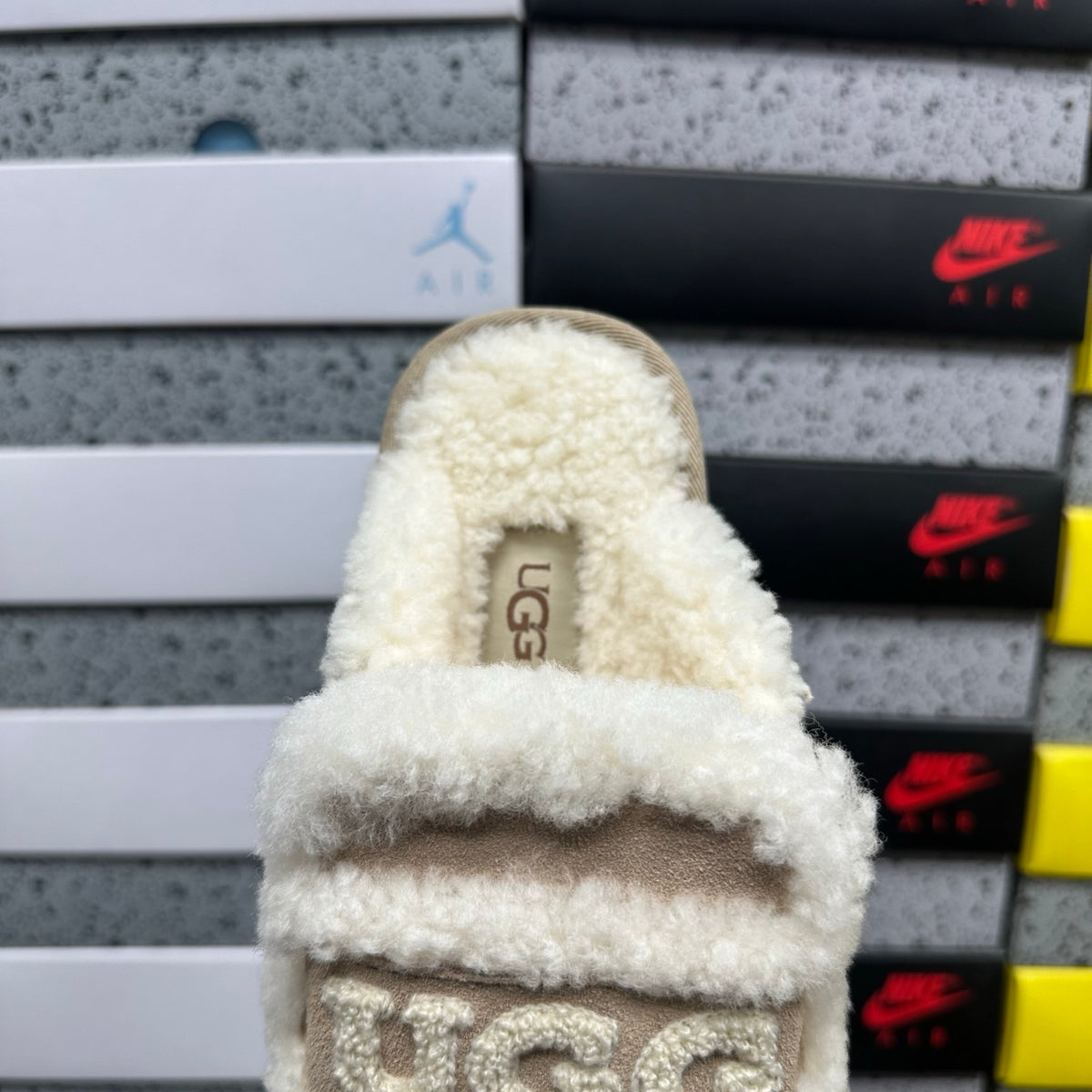 UGG Plush Mule – Khaki (Sizes 35–40)