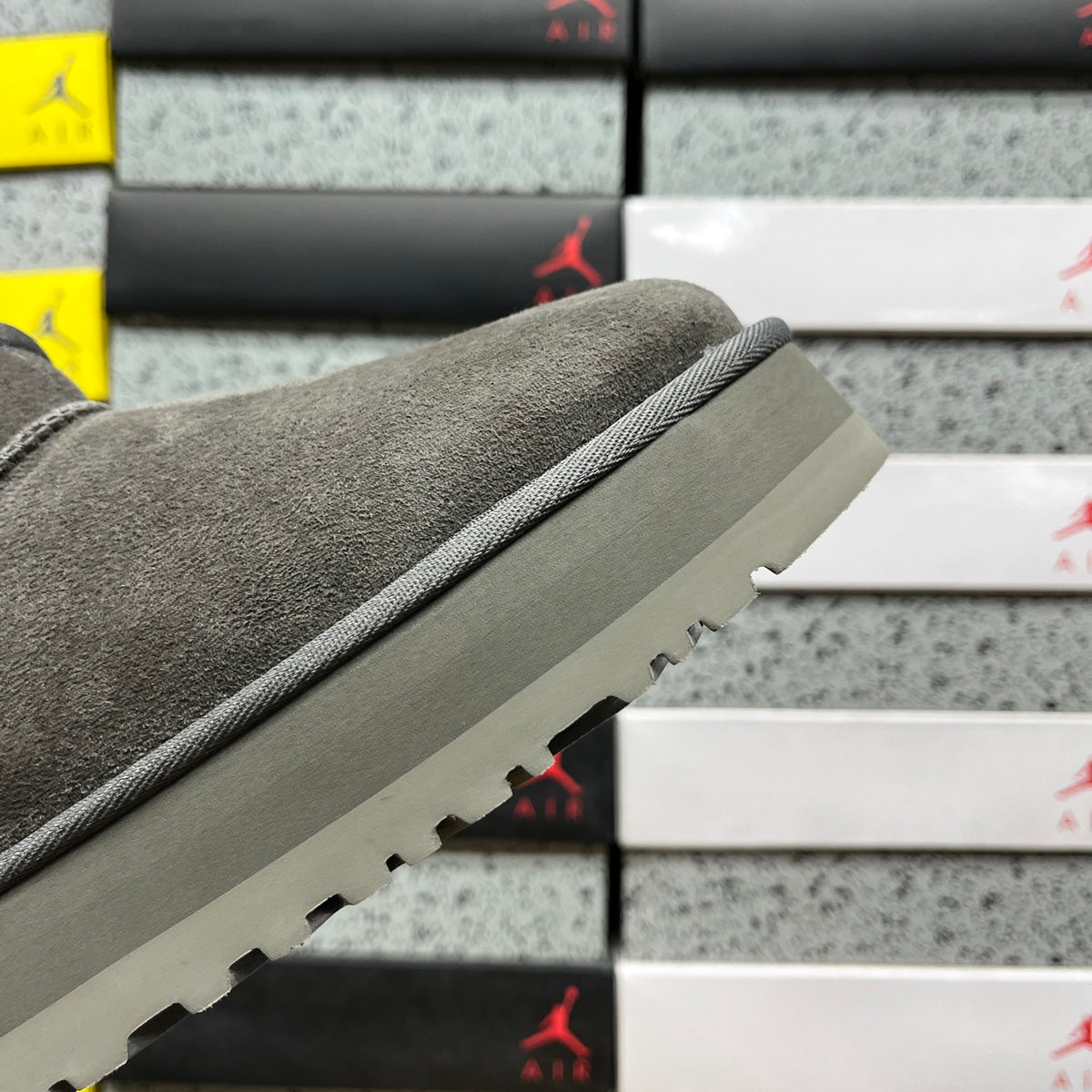 UGG Classic Ultra Mini Platform Boot – Grey (Sizes 35–40)