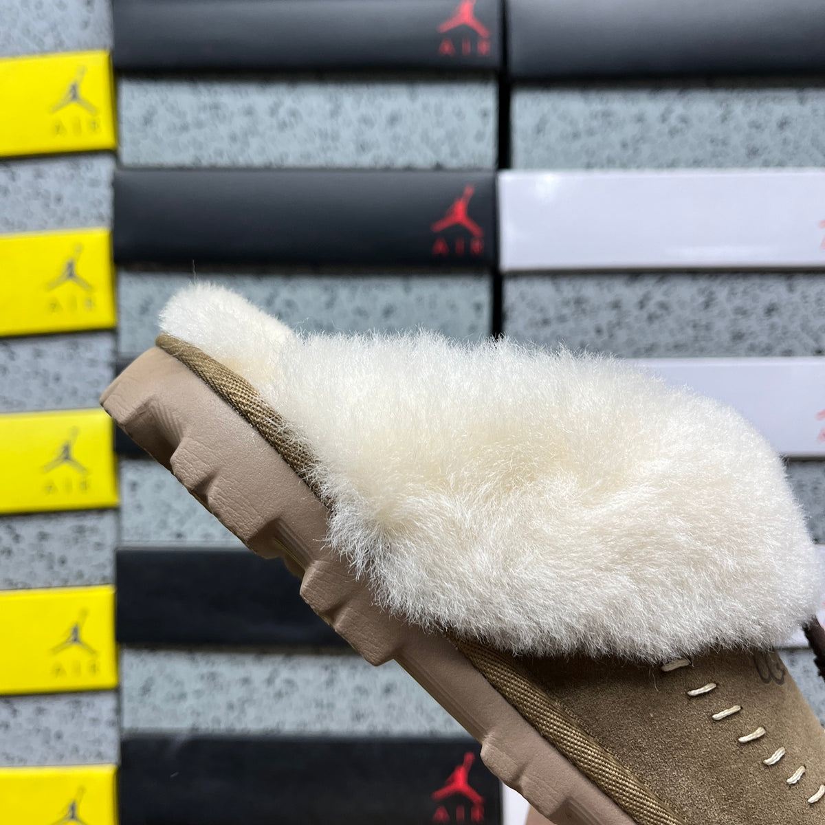 UGG Shearling Platform Mule – Tan (Sizes 35–40)