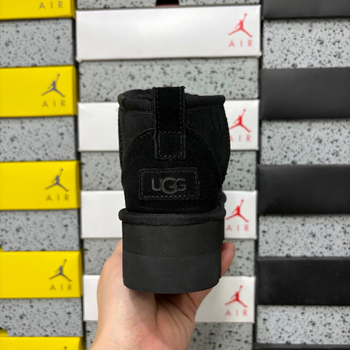 UGG Ultra Mini Platform Boot – Black