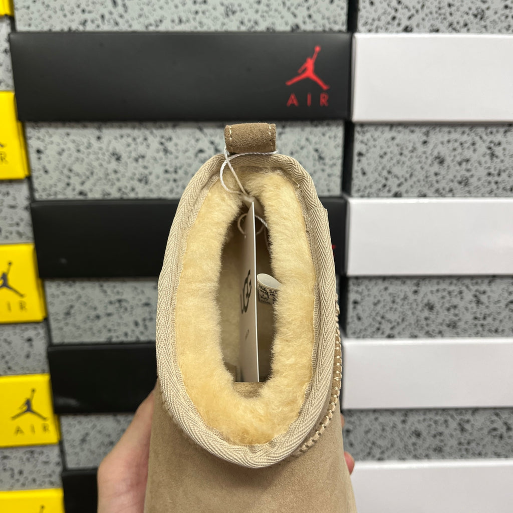 UGG Classic Ultra Mini Boot – Sand (Sizes 35–44)