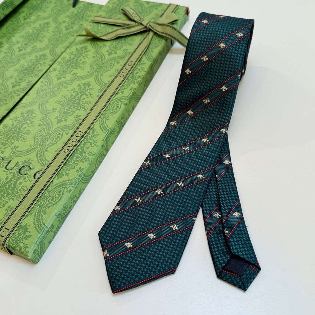 Gucci Style Men's Bee Stripe Jacquard Silk Tie
