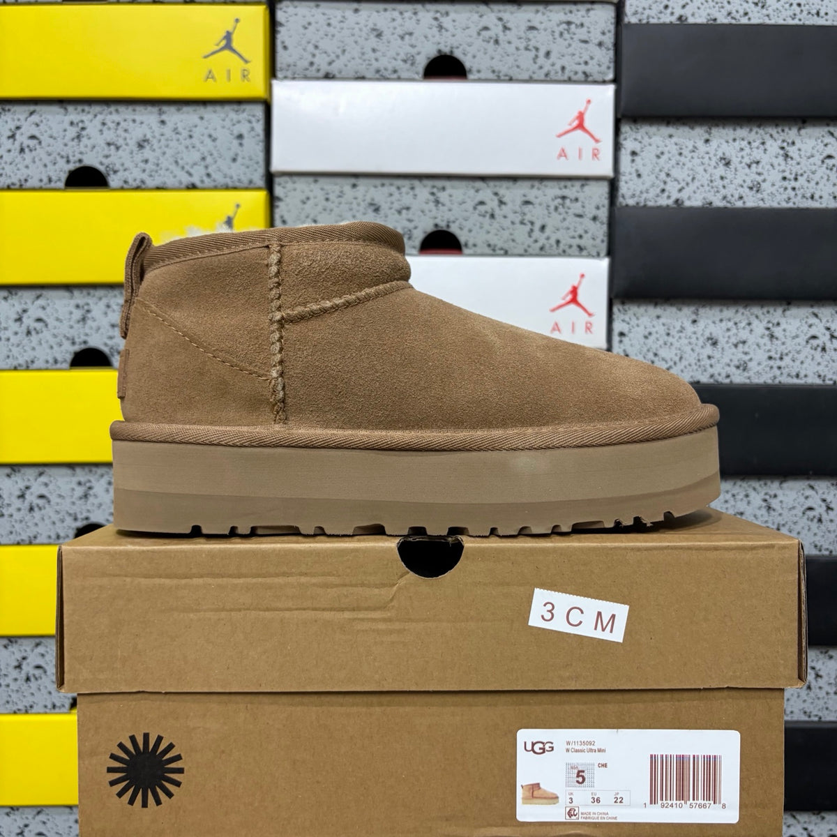 UGG Ultra Mini Platform Boot – Chestnut (Sizes 35–40)