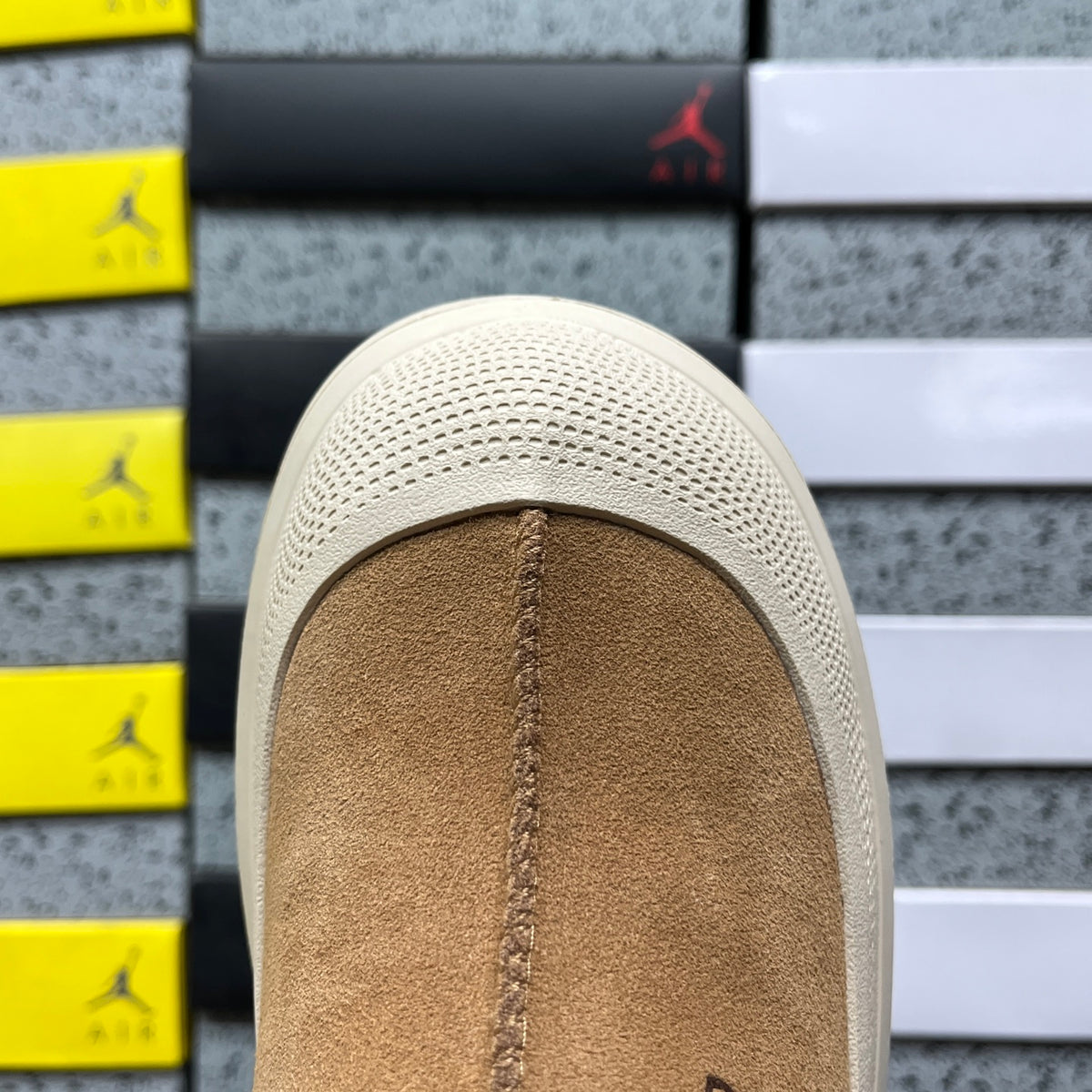 UGG Platform Sneaker – Chestnut & Cream (Sizes 35–45)