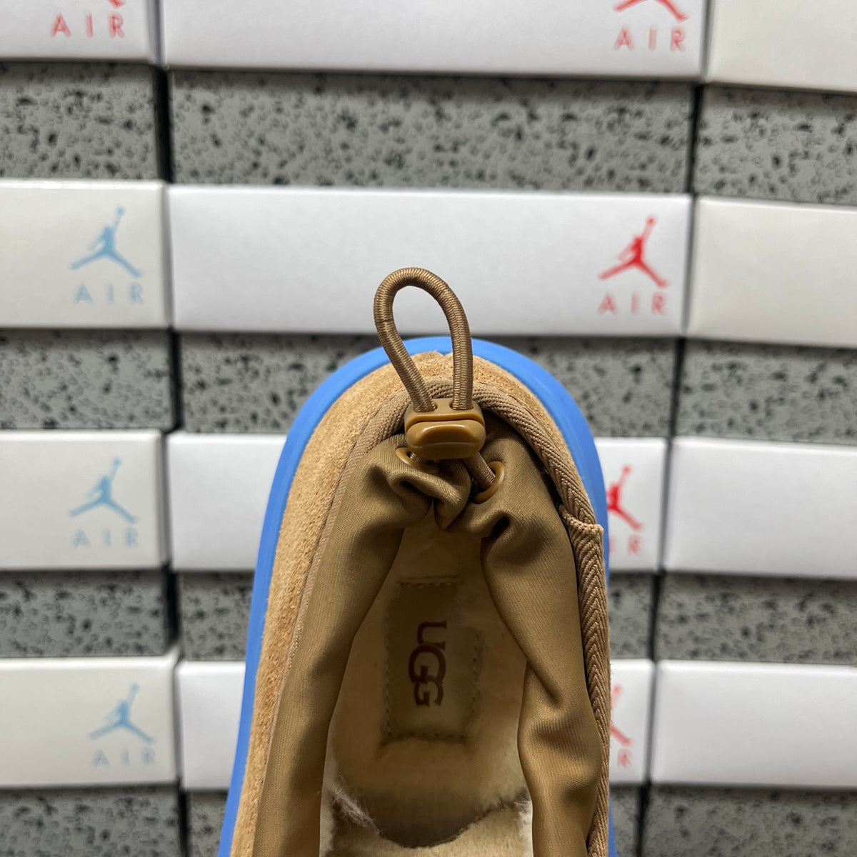 UGG Tasman Weather Hybrid – Camel/Blue (Sizes 39–44)