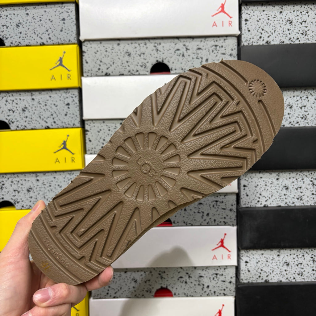 UGG Neumel Boot – Sand (Sizes 35–44)