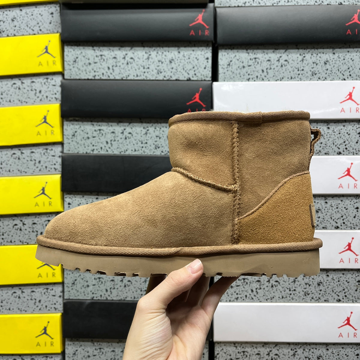 UGG Classic Mini Boot – Chestnut