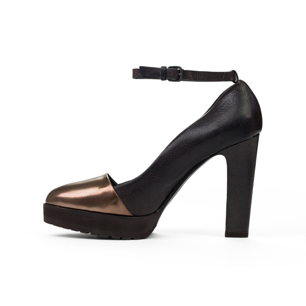 BROWN ANKLE STRAP HEELS
