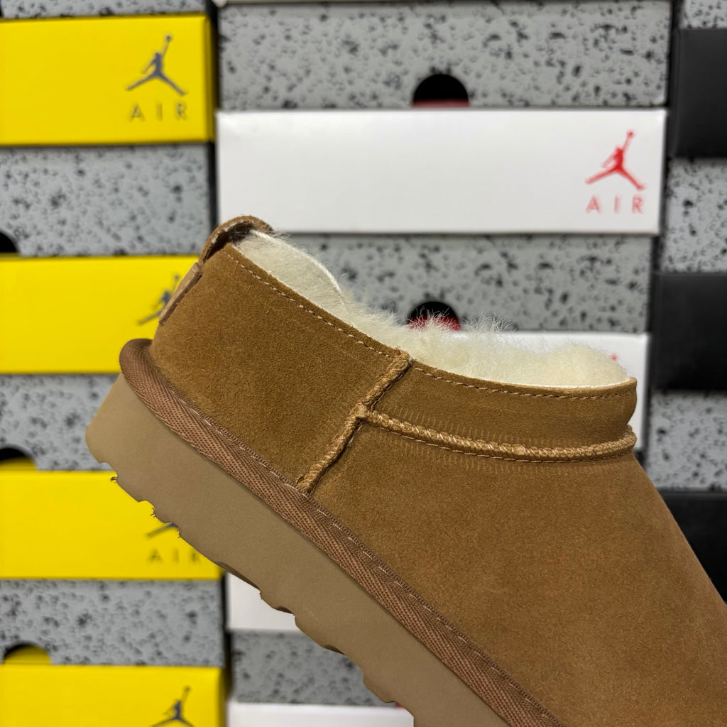 UGG Ultra Mini Boot – Chestnut (Sizes 35–40)