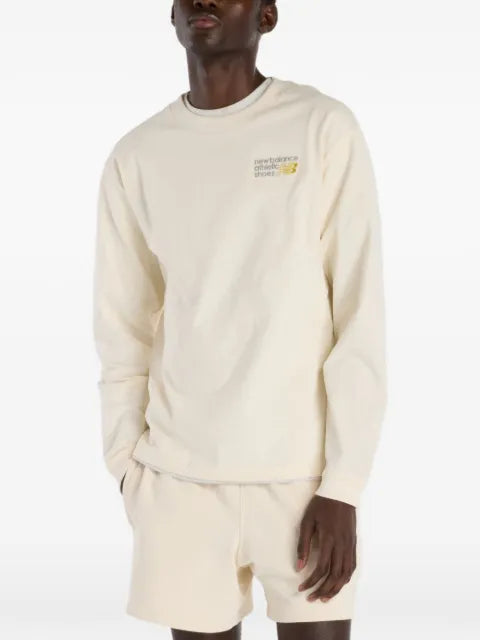 New Balance long-sleeve back-logo sweatshirt