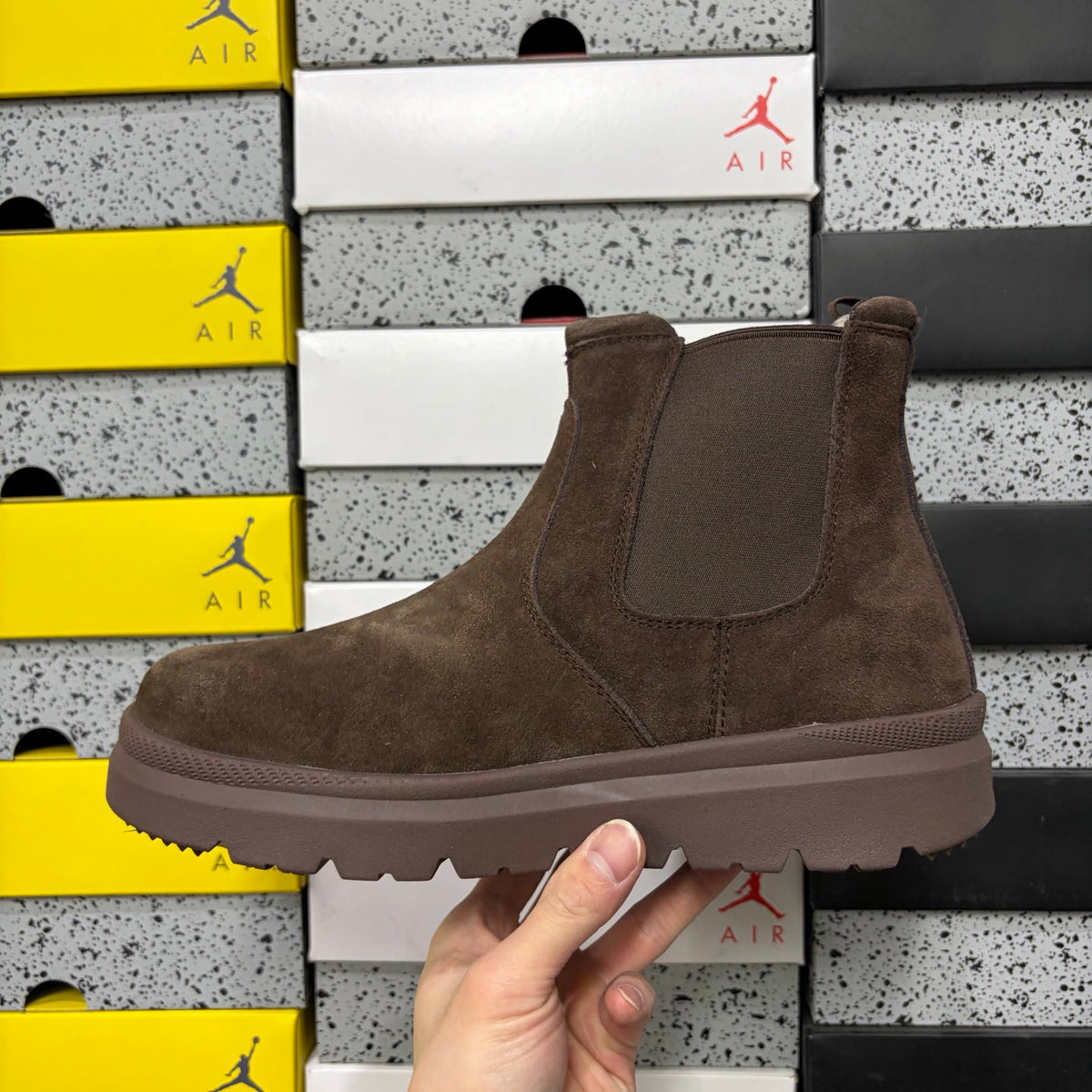 UGG Burleigh Chelsea Boot – Chocolate (Sizes 39–44)