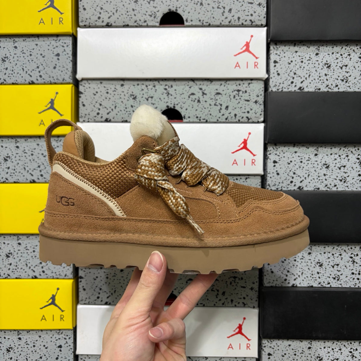 UGG Lowmel Sneaker – Chestnut (Sizes 35–44)