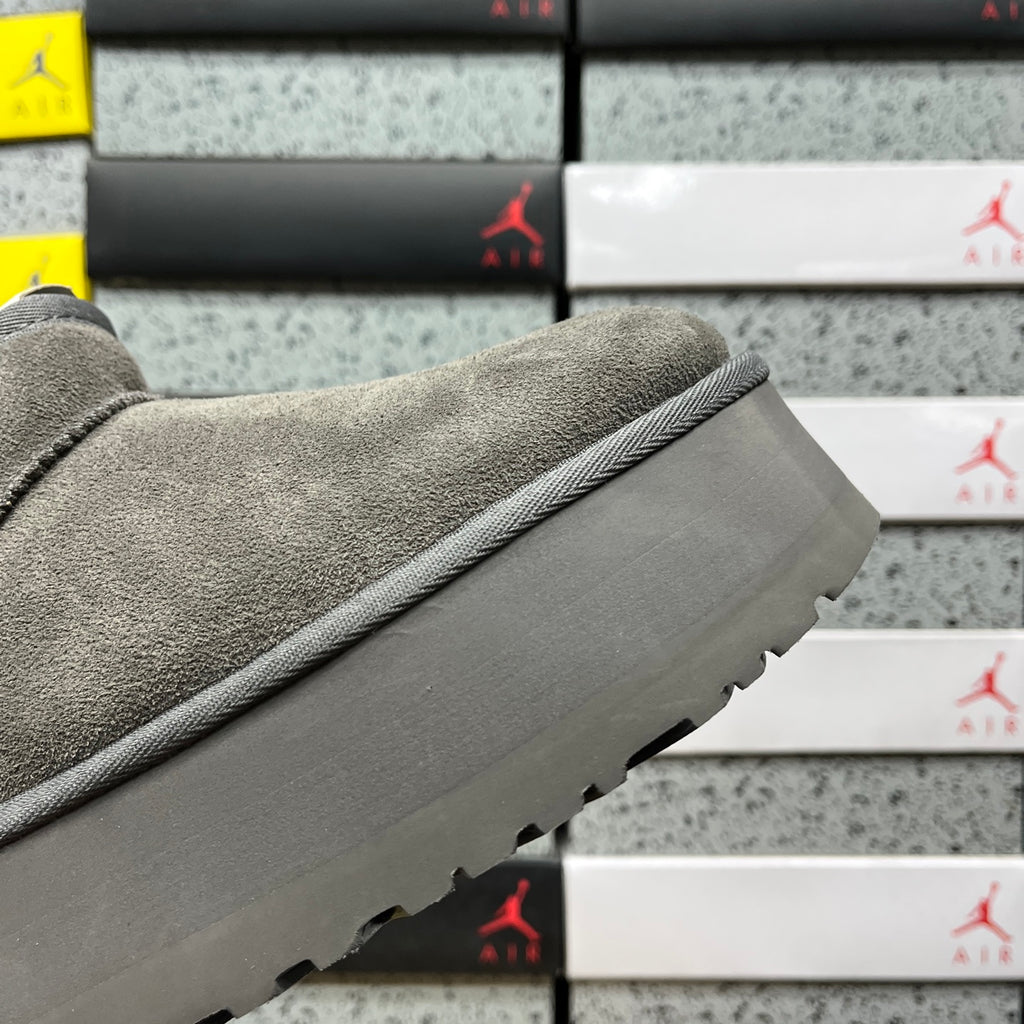UGG Classic Ultra Mini Platform Boot – Grey (Sizes 35–40)