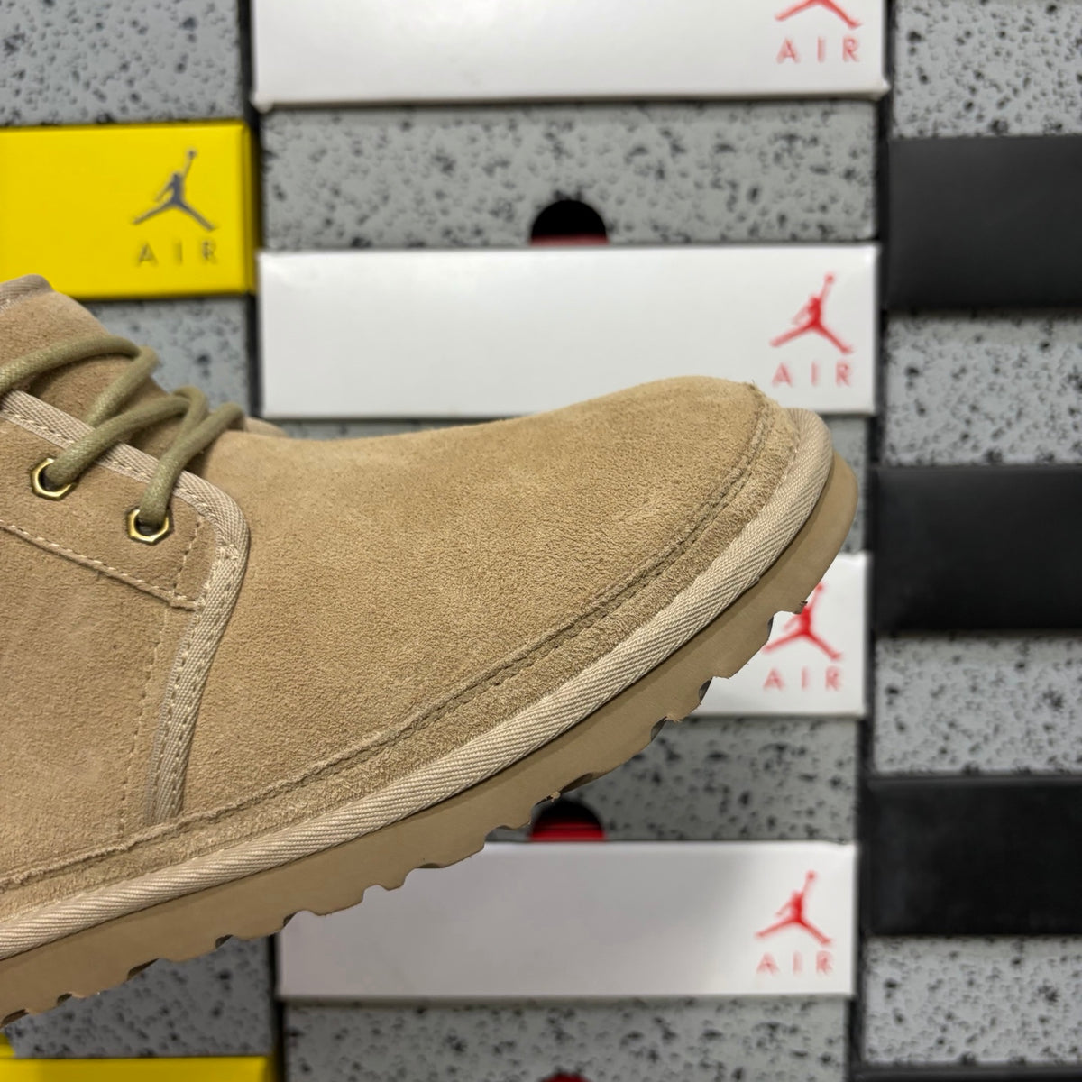 UGG Neumel Boot – Sand (Sizes 35–44)