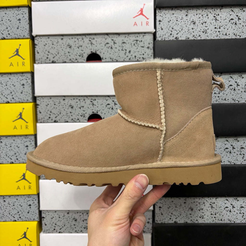 UGG Classic Mini II Boot – Sand