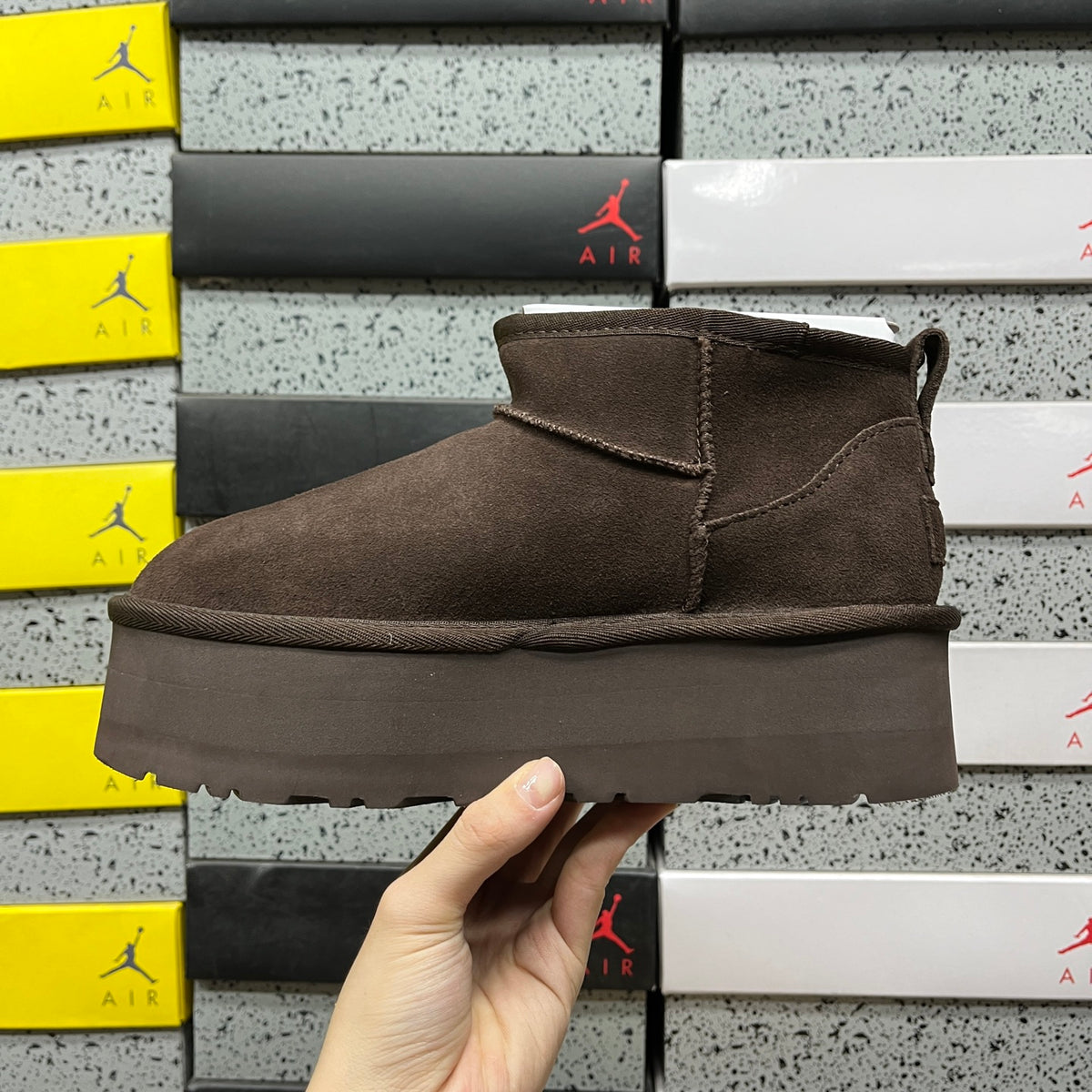 UGG Classic Ultra Mini Platform Boot – Chocolate (Sizes 35–40)