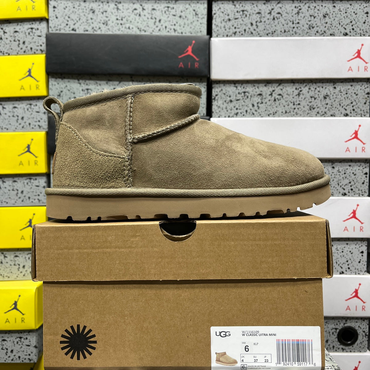 UGG Classic Mini Boot – Sand (Sizes 35–40)