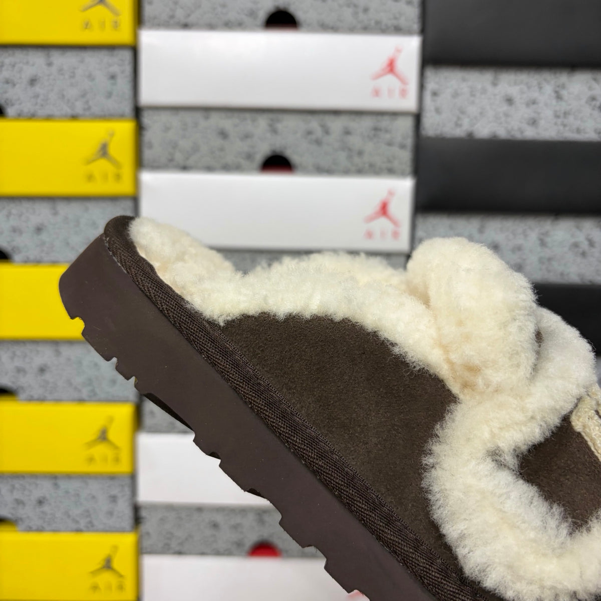 UGG Plush Mule – Chocolate (Sizes 35–40)