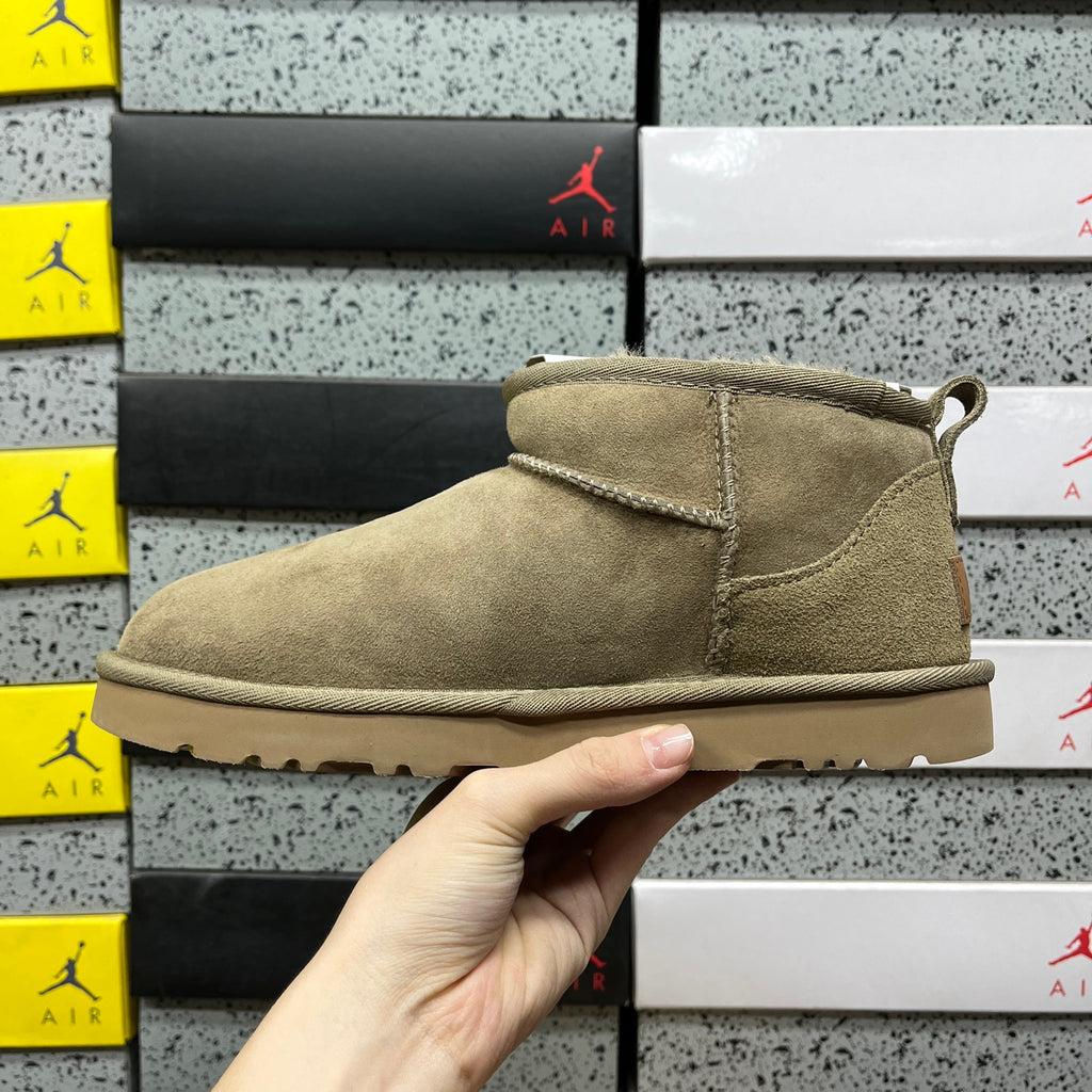 UGG Classic Mini Boot – Sand (Sizes 35–40)