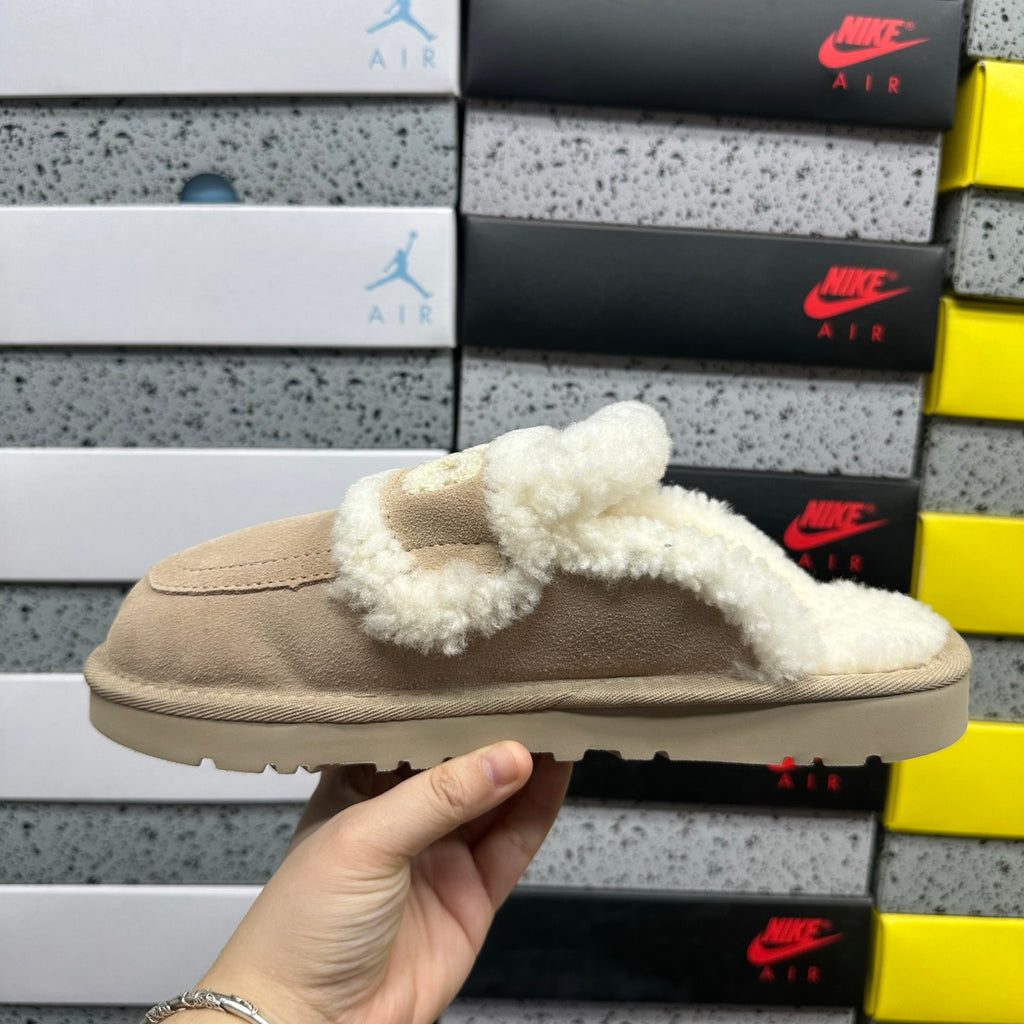 UGG Plush Mule – Khaki (Sizes 35–40)