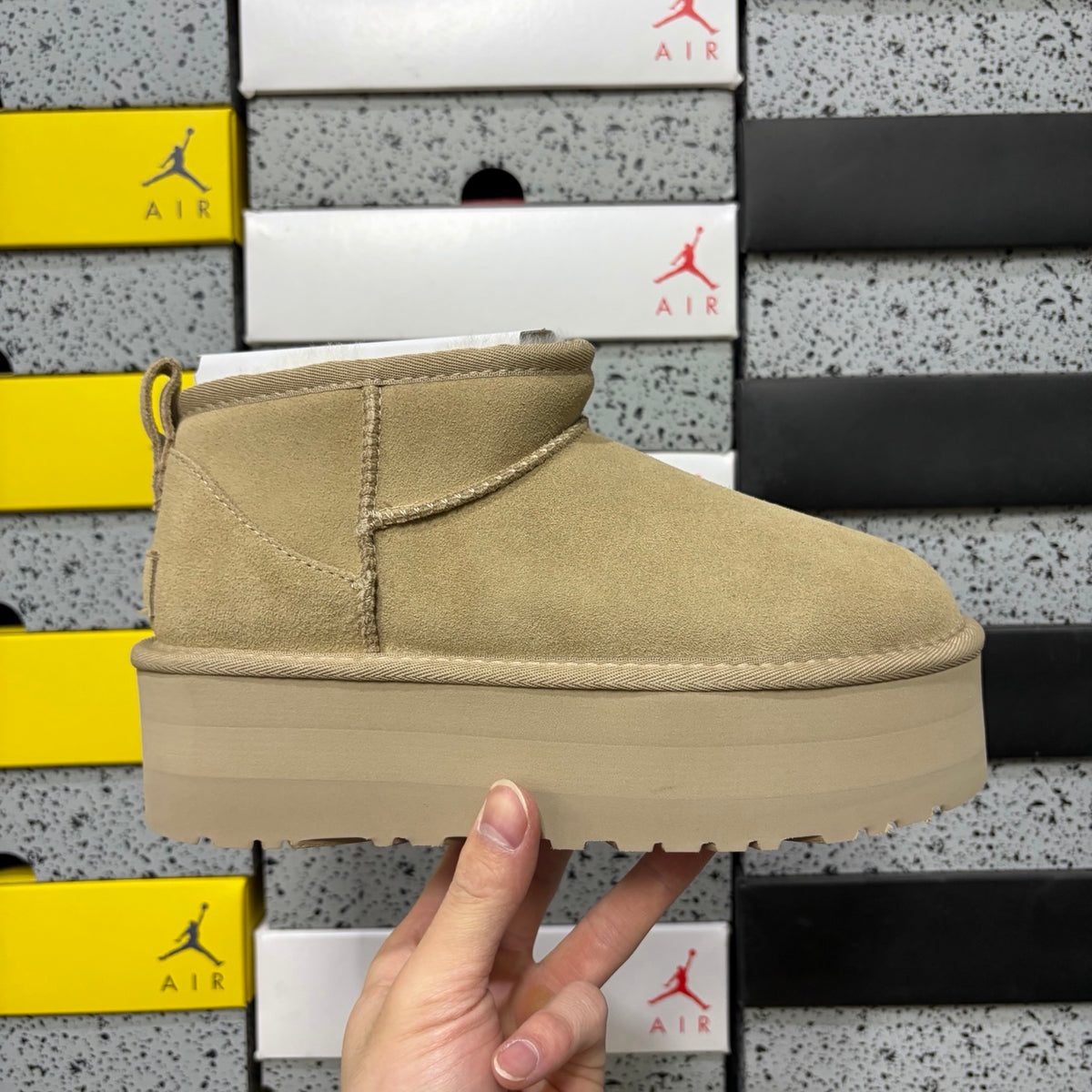 UGG Ultra Mini Platform Boot – Olive | 5cm Platform