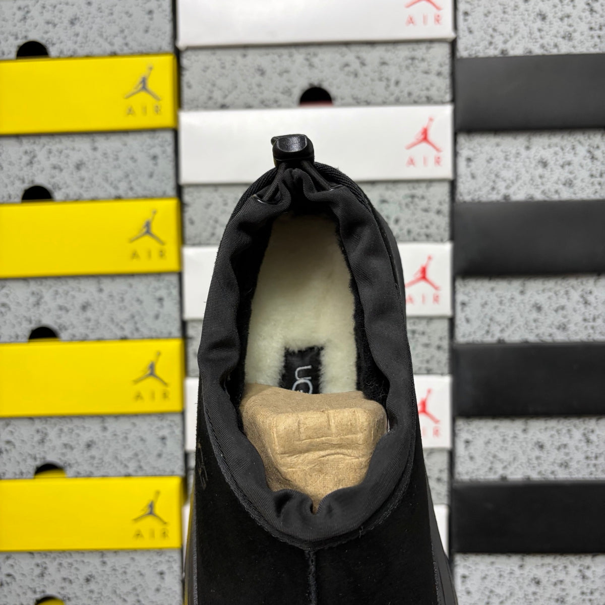 UGG Tasman Weather Hybrid – Black (Sizes 39–44)