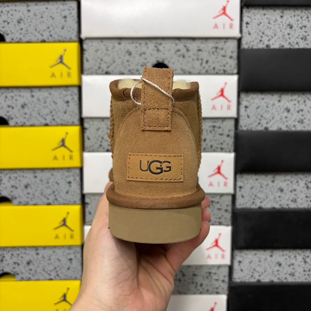 UGG Classic Ultra Mini Boot – Chestnut (Sizes 35–44)