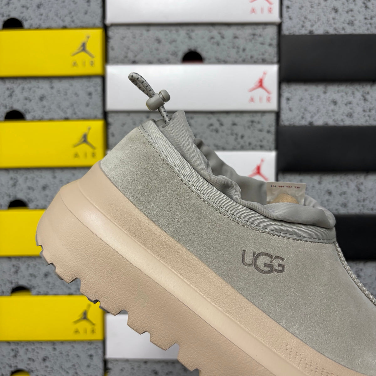 UGG Tasman Weather Hybrid – Grey/Cream (Sizes 39–44)