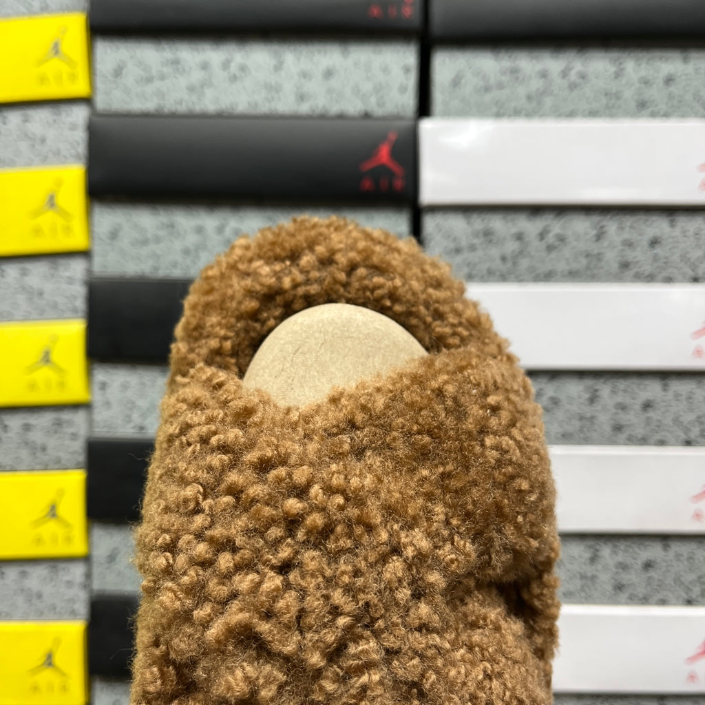 UGG Sherpa Platform Slipper – Chestnut (Sizes 35–40)
