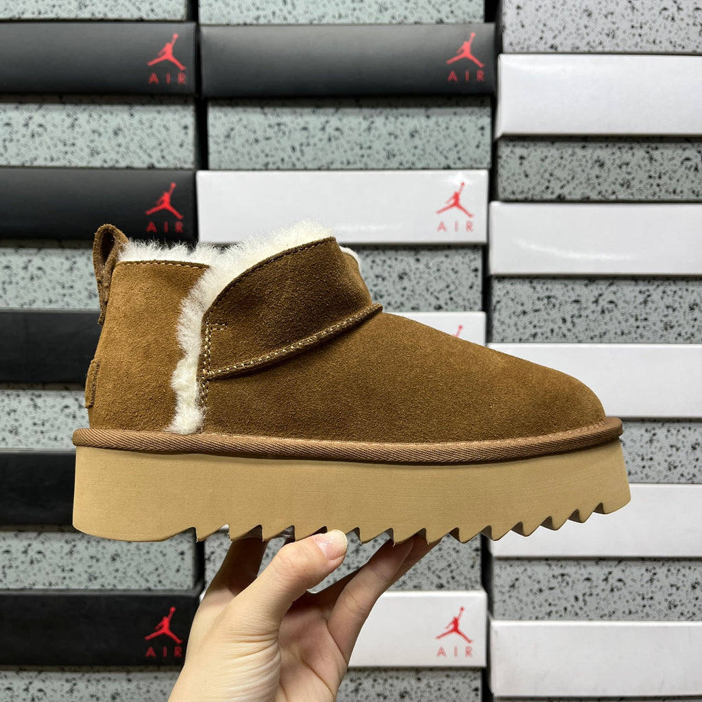 UGG Classic Ultra Mini Platform Boot – Chestnut (Sizes 35–40)