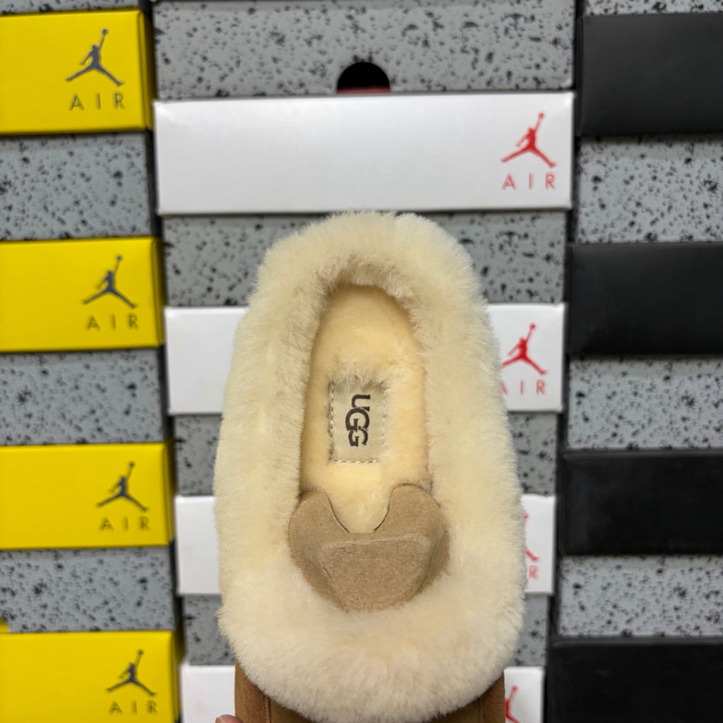 UGG Kallen Lace Moccasin – Chestnut (Sizes 35–40)