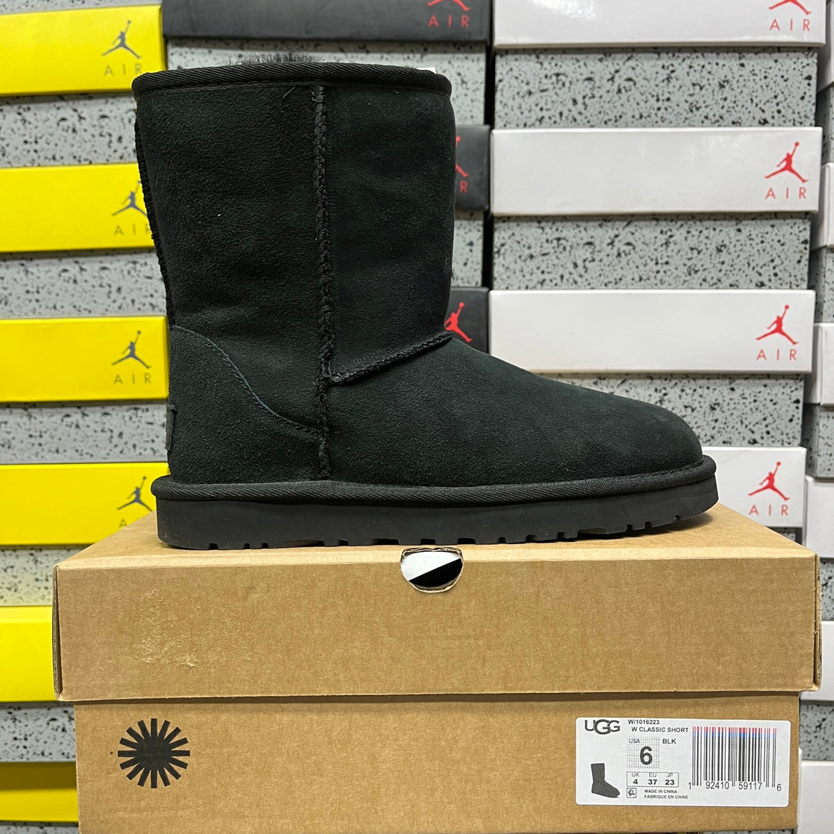 UGG Classic Short Boot – Black