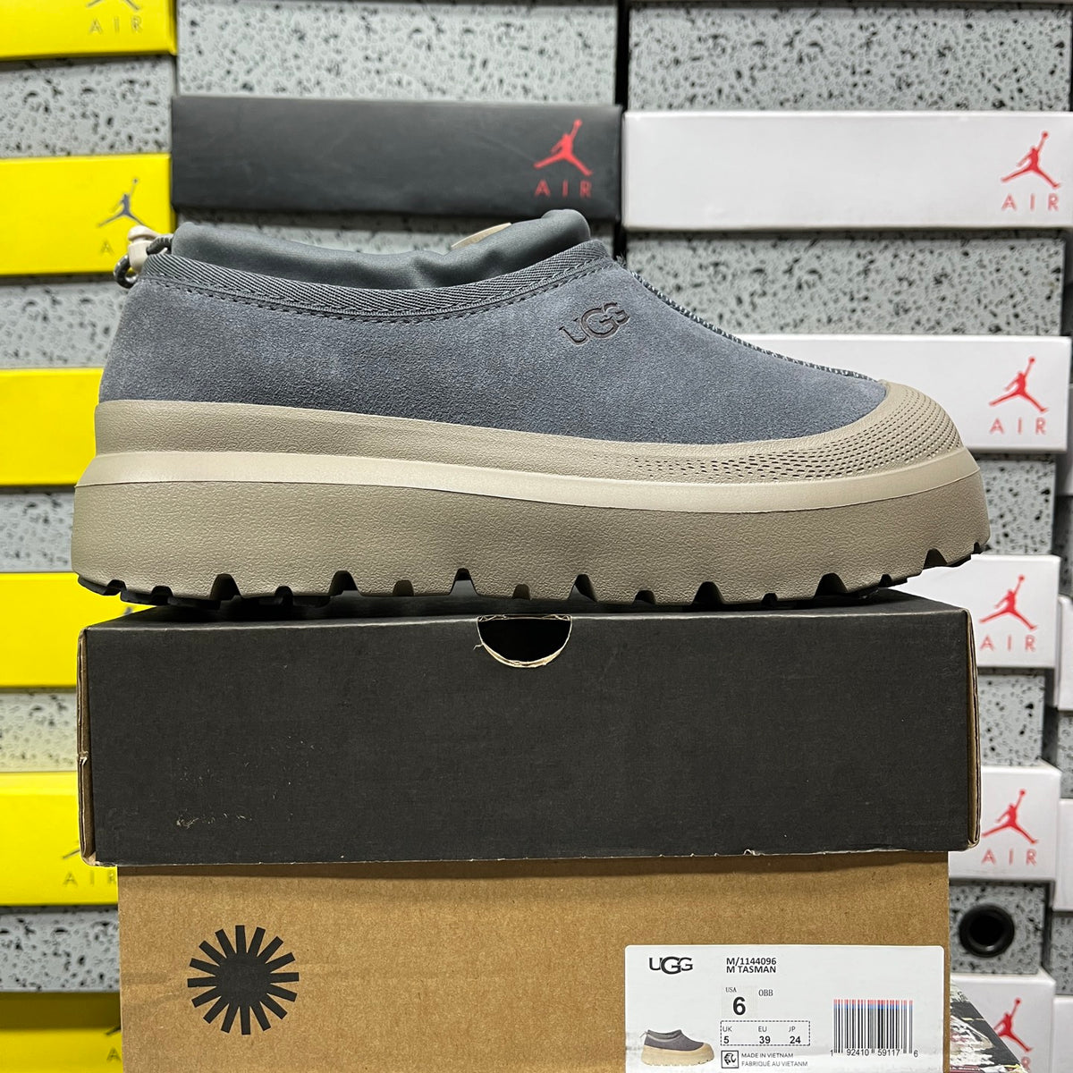 UGG Platform Sneaker – Asphalt & Taupe (Sizes 35–45)