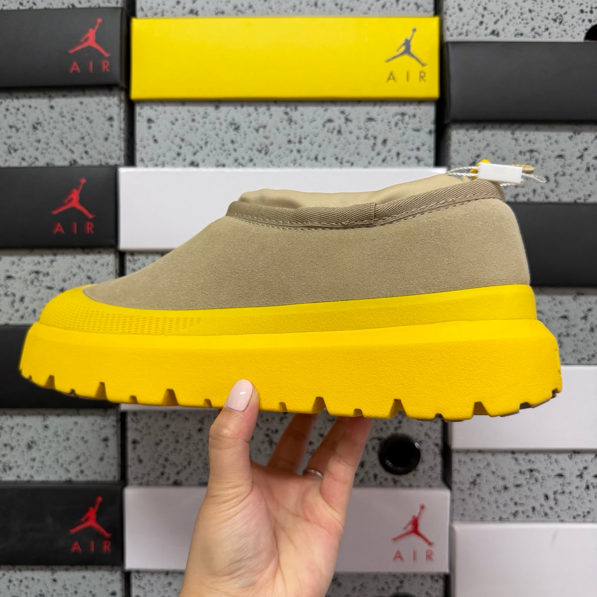 UGG Tasman Weather Hybrid – Sand/Yellow (Sizes 39–44)