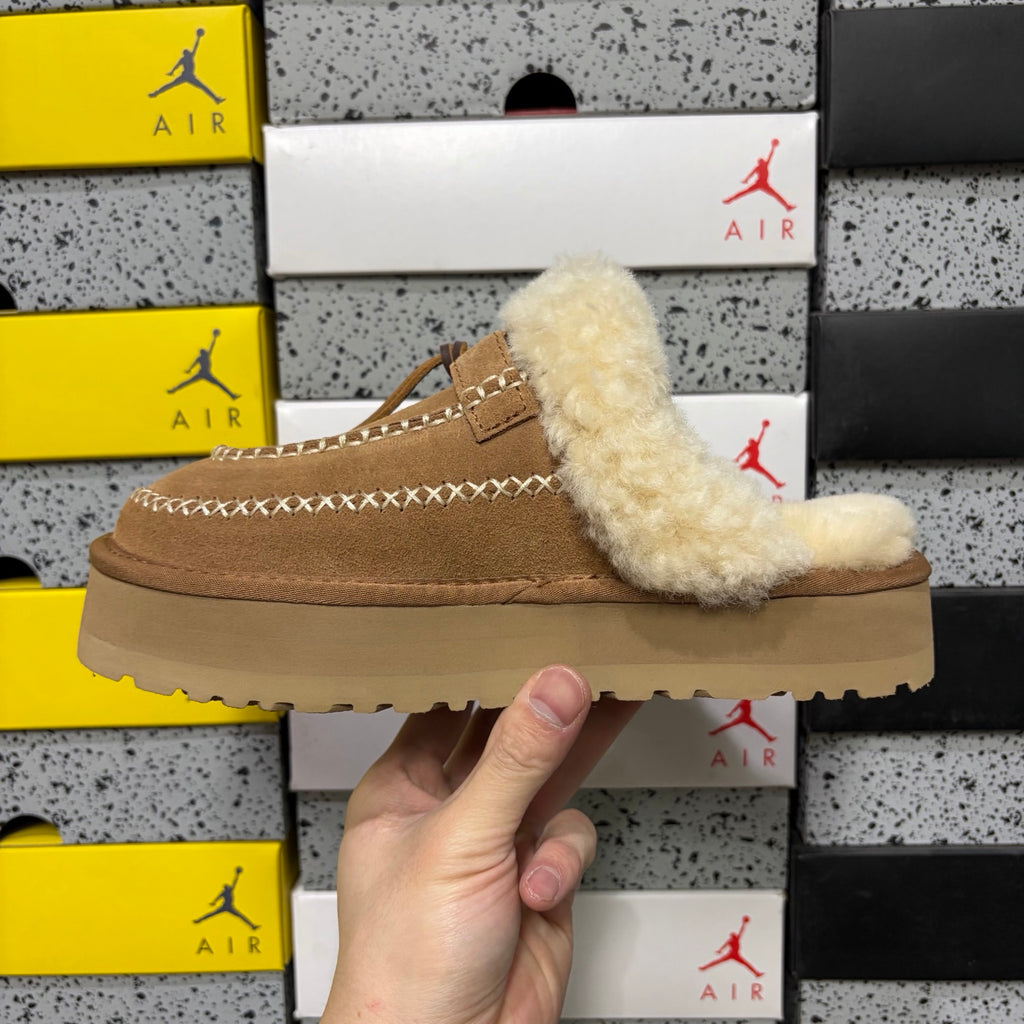 UGG Tazz Platform Mule – Chestnut (Sizes 35–40)