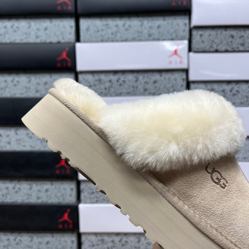 UGG Classic Ultra Mini Boot – Natural Oat (Sizes 35–40)