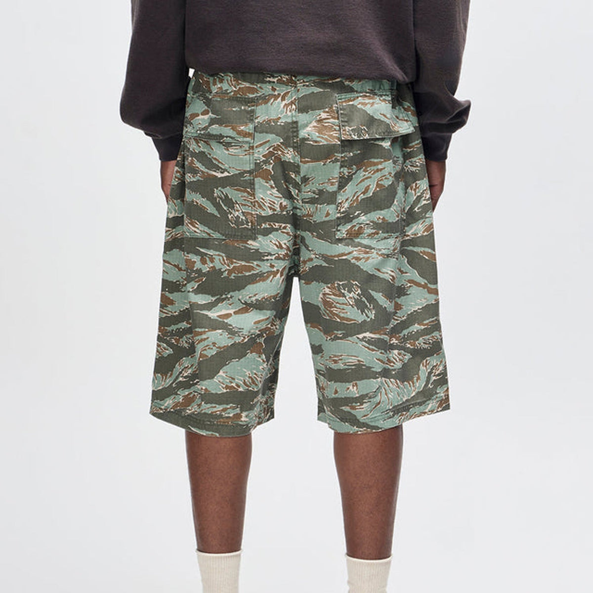 Deus Unforseen Short: Ground Cover Green