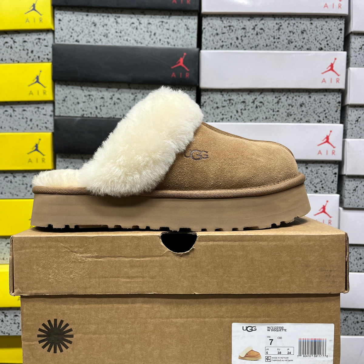 UGG Classic Ultra Mini Boot – Curly Shearling Chestnut (Sizes 35–40)