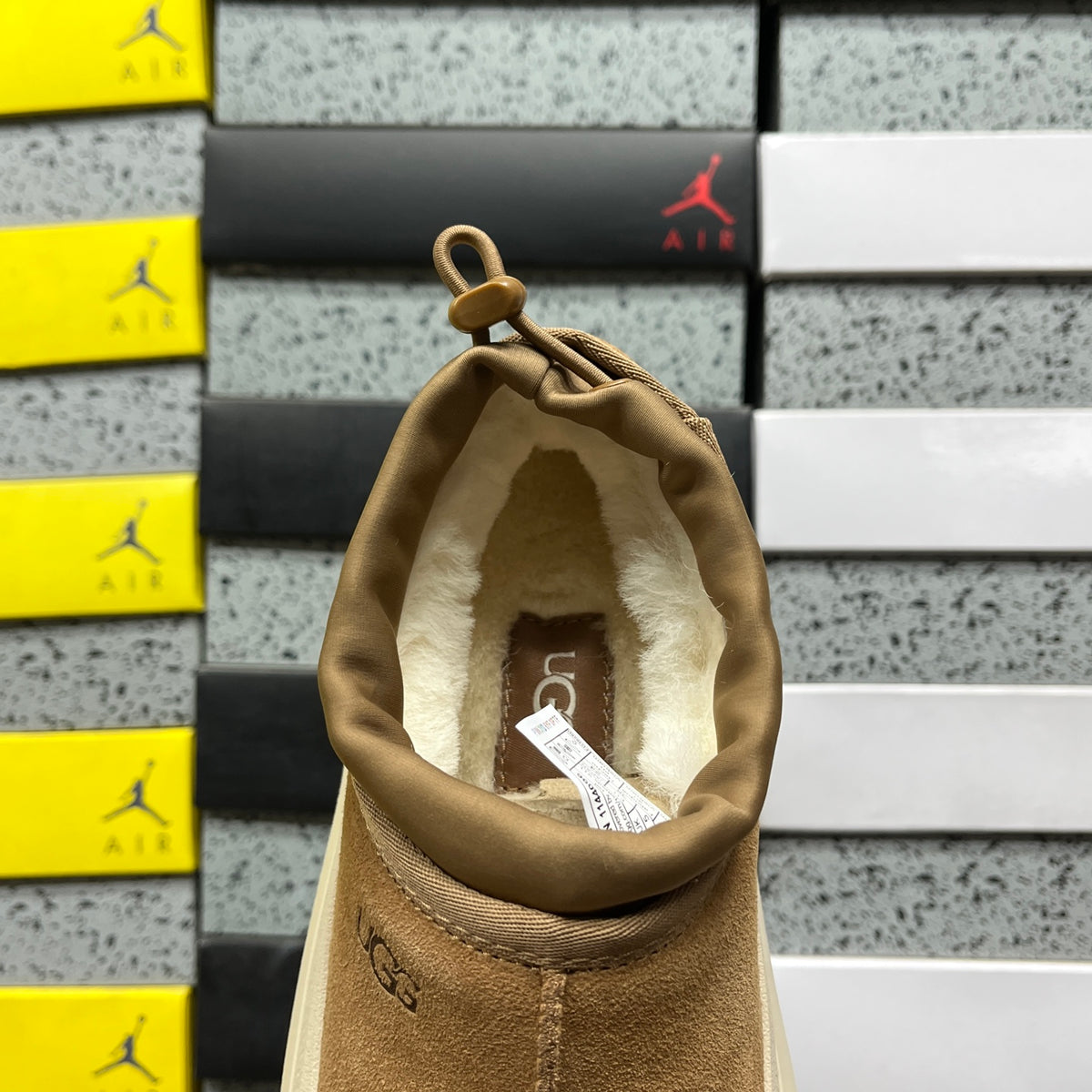 UGG Platform Sneaker – Chestnut & Cream (Sizes 35–45)