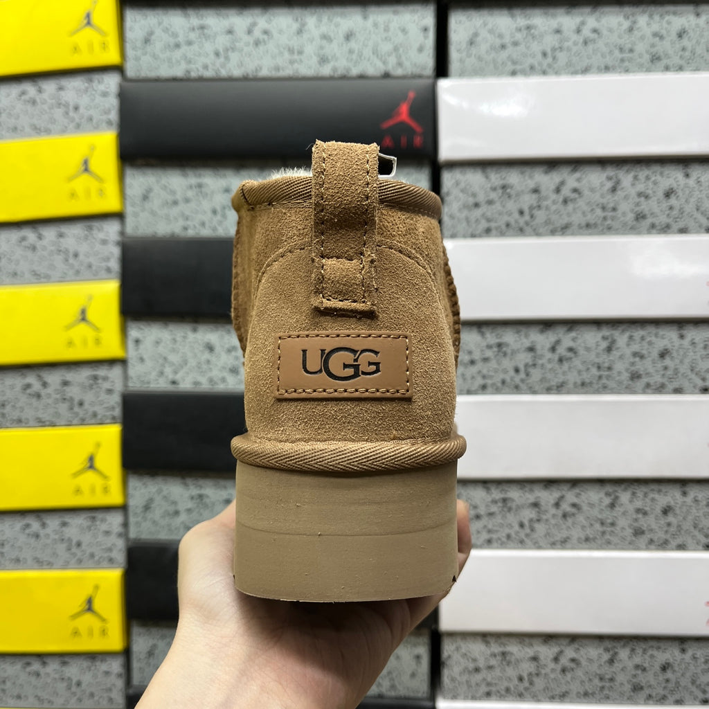 UGG Classic Ultra Mini Platform Boot – Chestnut (Sizes 35–40)