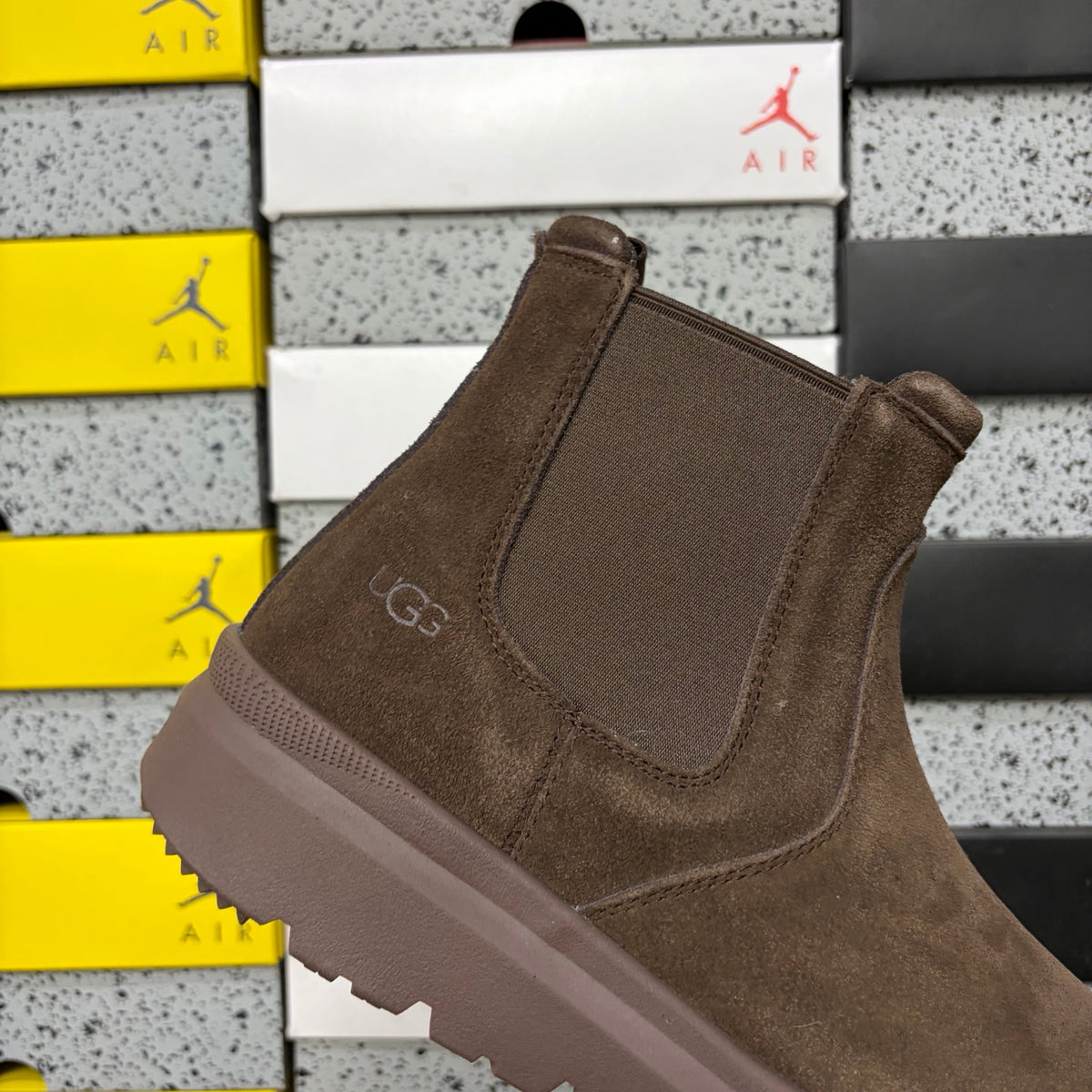 UGG Burleigh Chelsea Boot – Chocolate (Sizes 39–44)