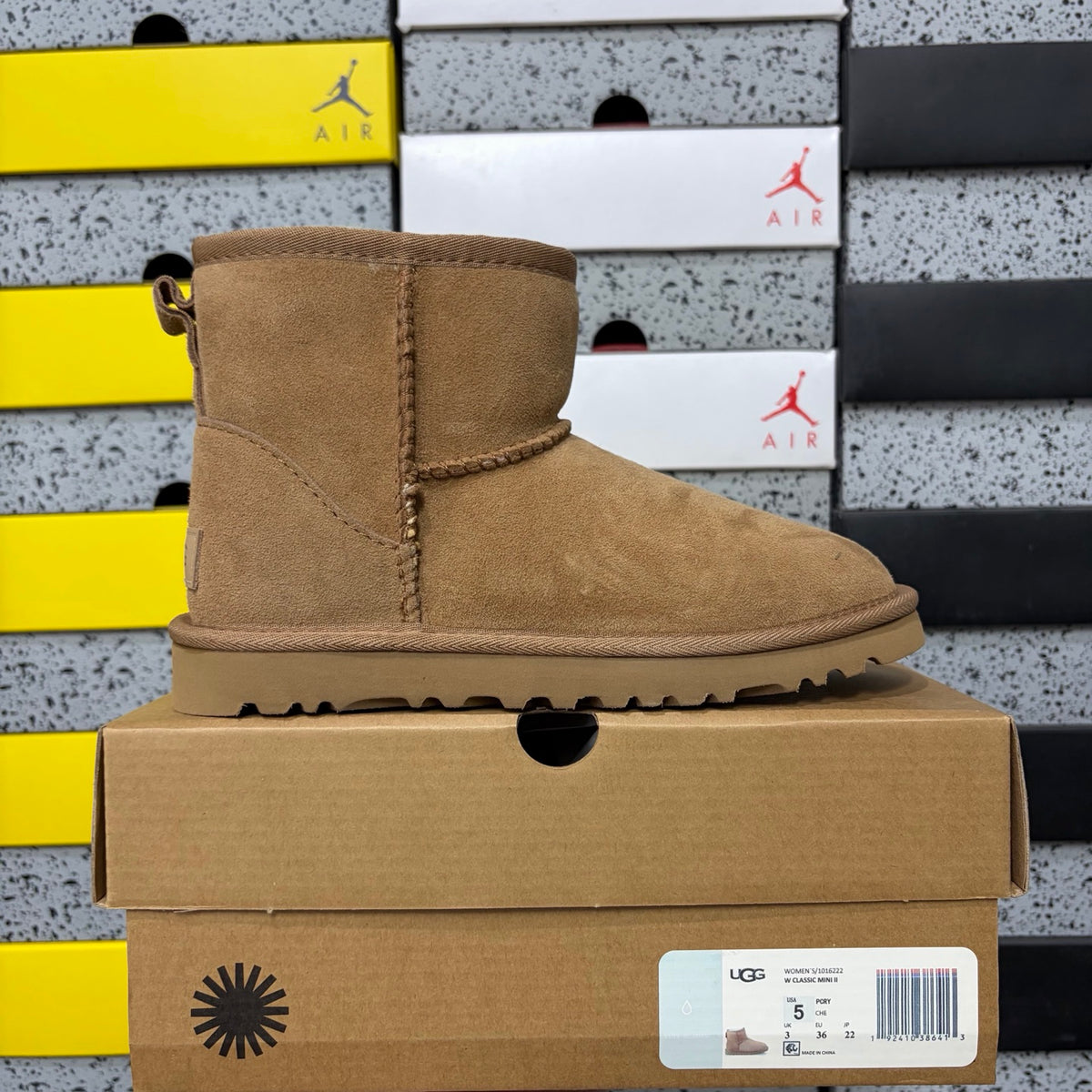 UGG Classic Short Boot – Chestnut