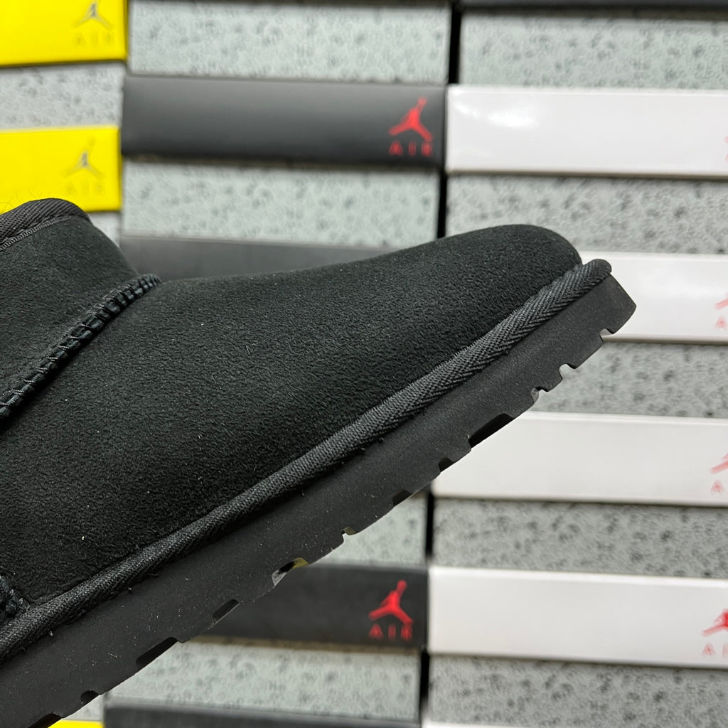 UGG Classic Mini Boot – All Black (Sizes 35–40)