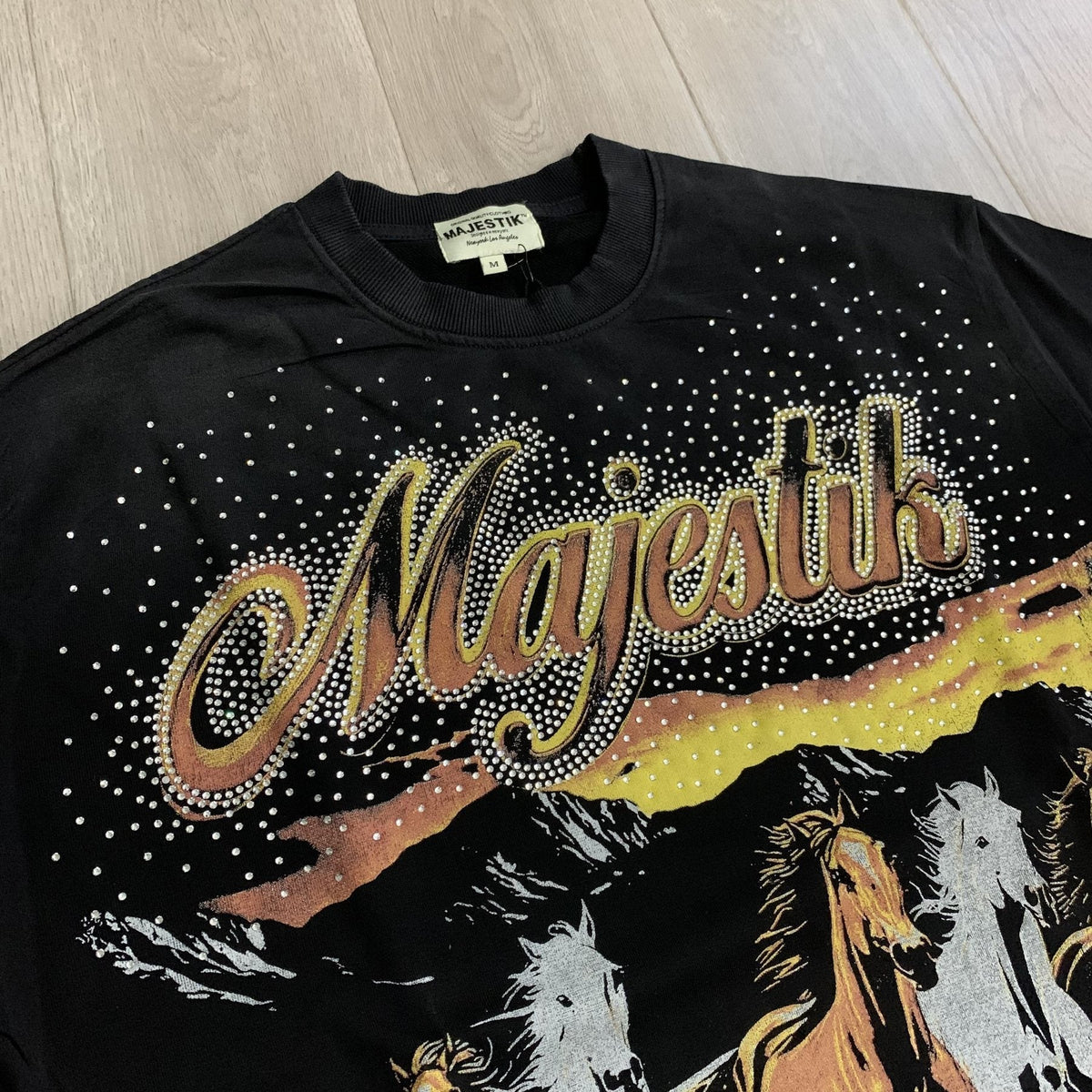 MAJESTIK Live Free Horse Graphic Short-Sleeve T-Shirt