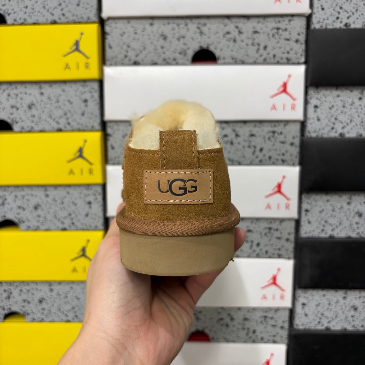 UGG Ultra Mini Boot – Chestnut (Sizes 35–40)