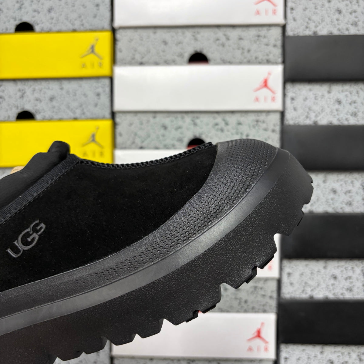 UGG Tasman Weather Hybrid – Black (Sizes 39–44)