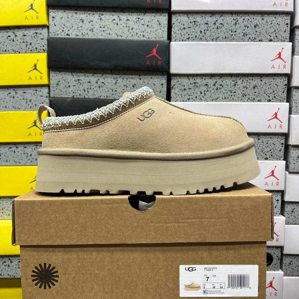 UGG Tazz Platform Mule – Sand