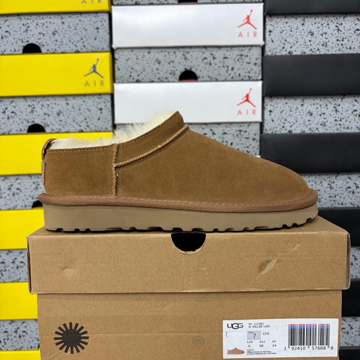 UGG Ultra Mini Boot – Chestnut (Sizes 35–40)