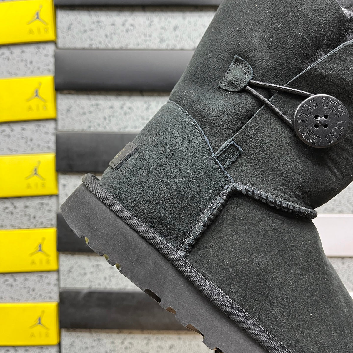 UGG Bailey Button II Boot – Black