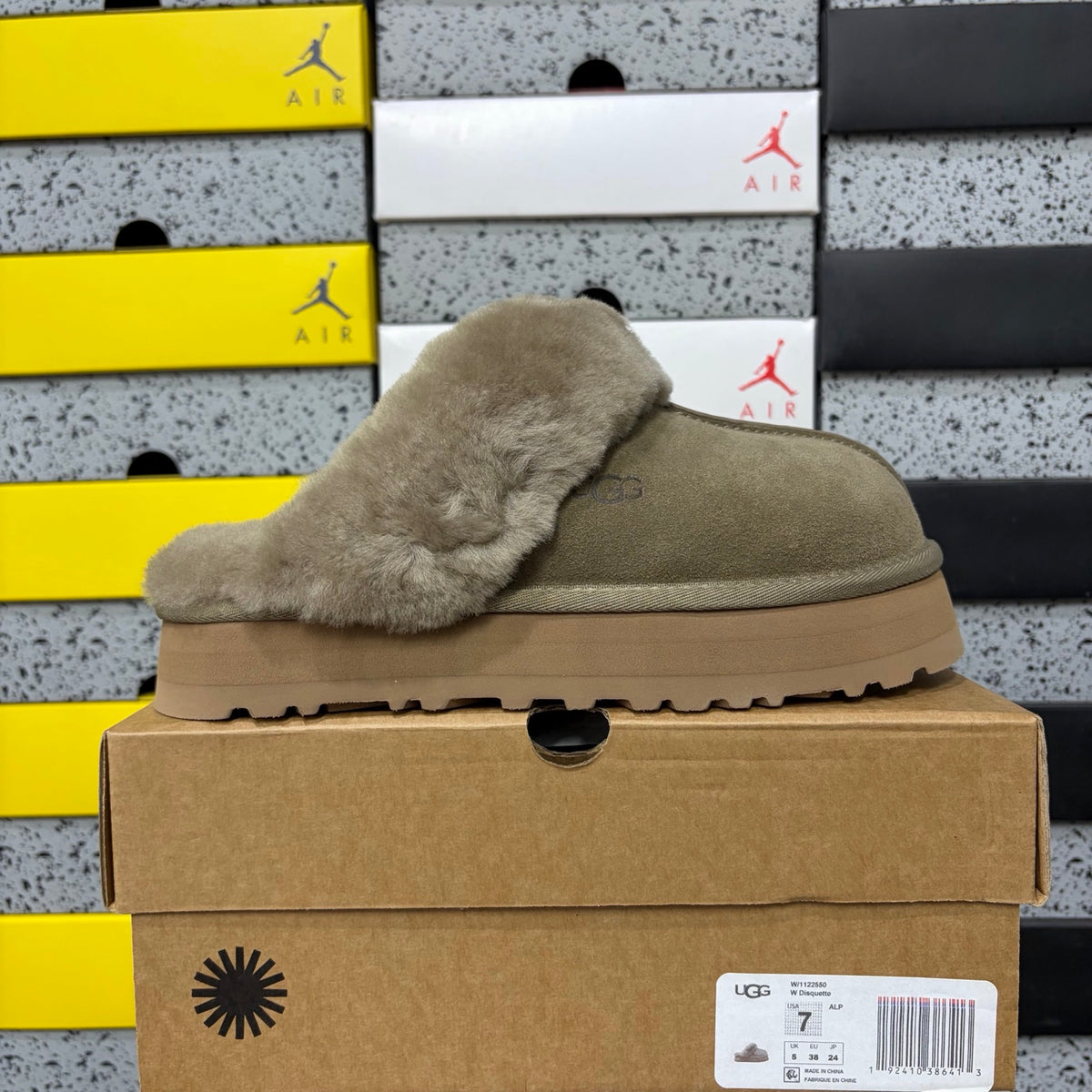 UGG Fluffy Fur Slide – Tan